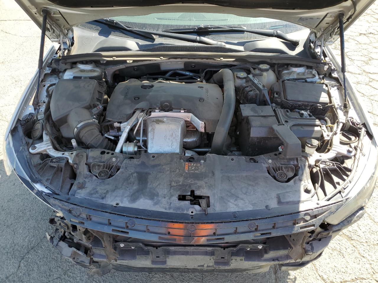 2018 Buick Regal Essence VIN: W04GP6SX9J1144630 Lot: 53074585