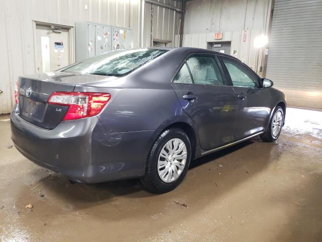  TOYOTA CAMRY 2013 Srebrny