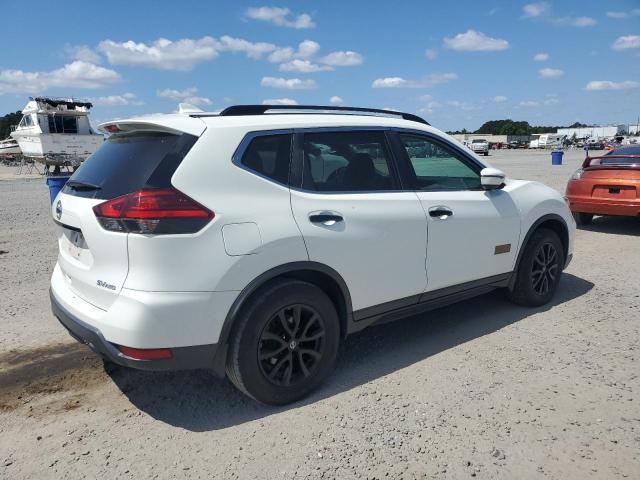  NISSAN ROGUE 2017 White