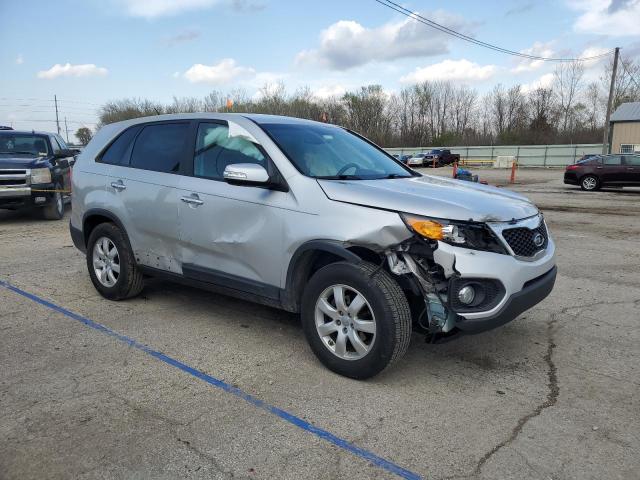  KIA SORENTO 2013 Srebrny