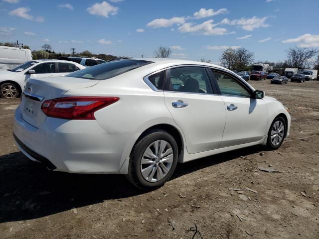  NISSAN ALTIMA 2017 Biały