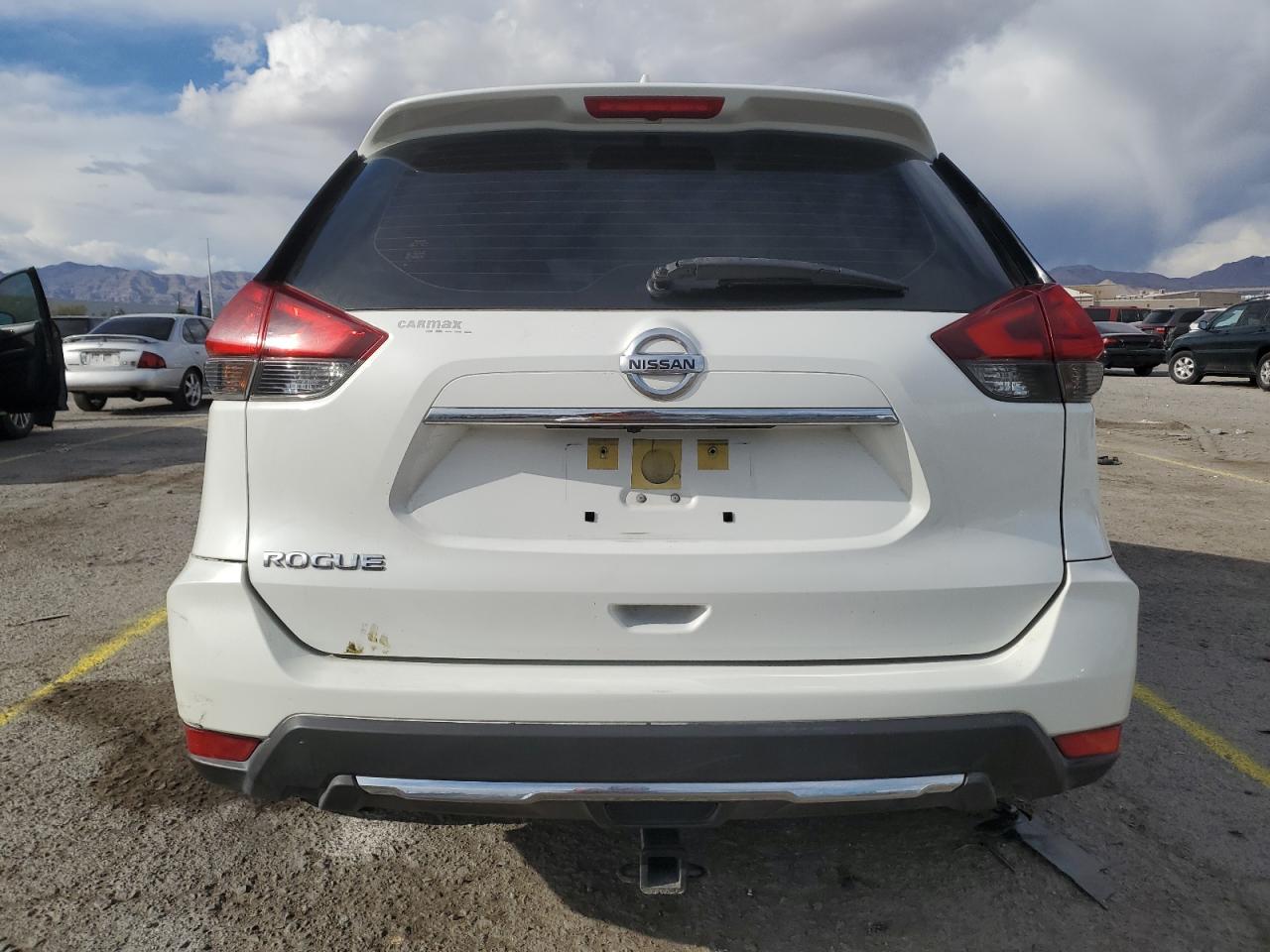 JN8AT2MT2HW137529 NISSAN ROGUE 2017