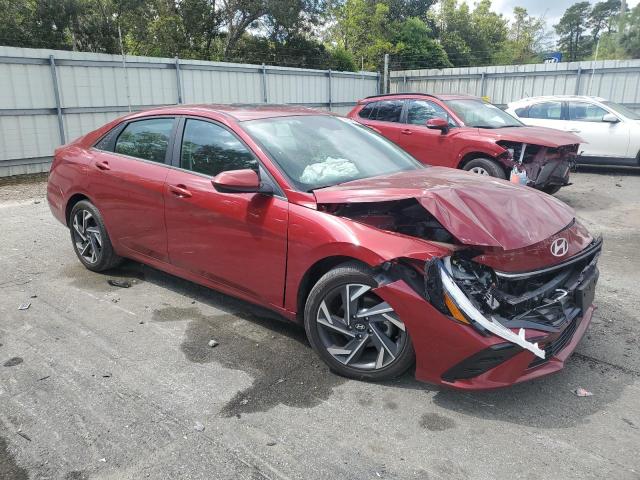  HYUNDAI ELANTRA 2024 Красный