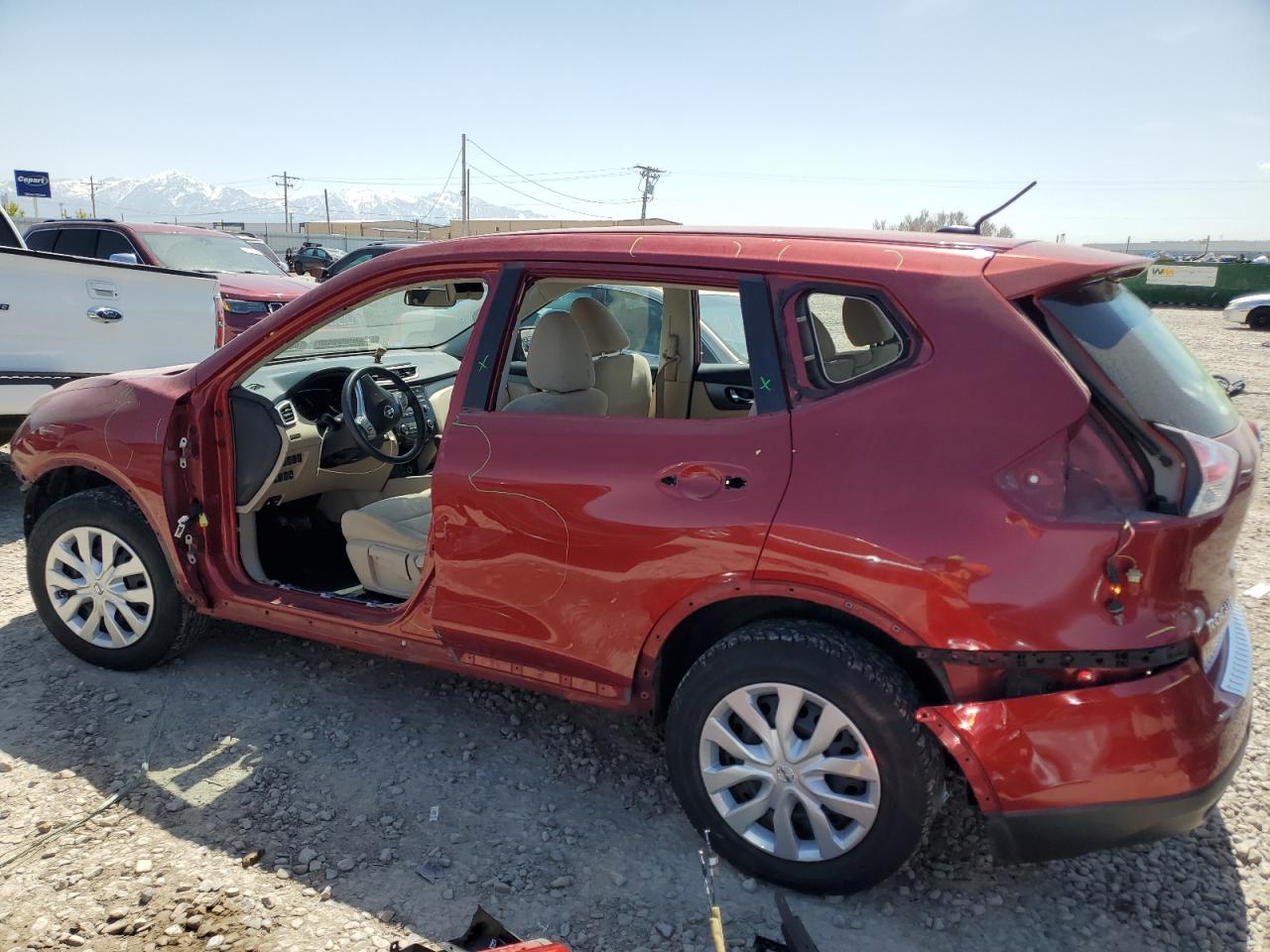 KNMAT2MV7GP607804 NISSAN ROGUE 2016