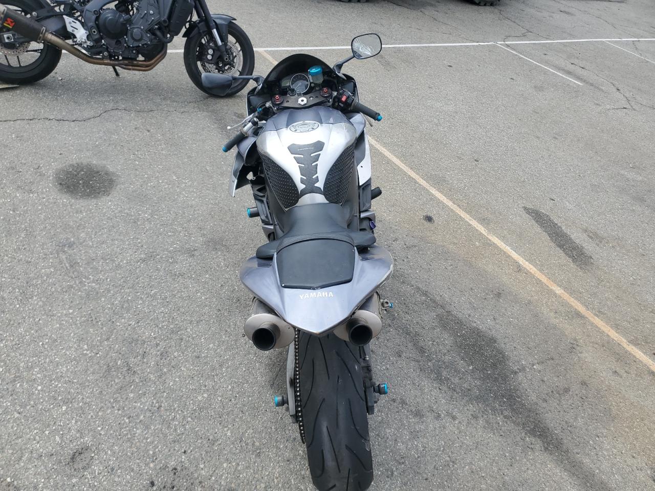2004 Yamaha Yzfr1 C VIN: JYARN13Y04A000835 Lot: 50239365