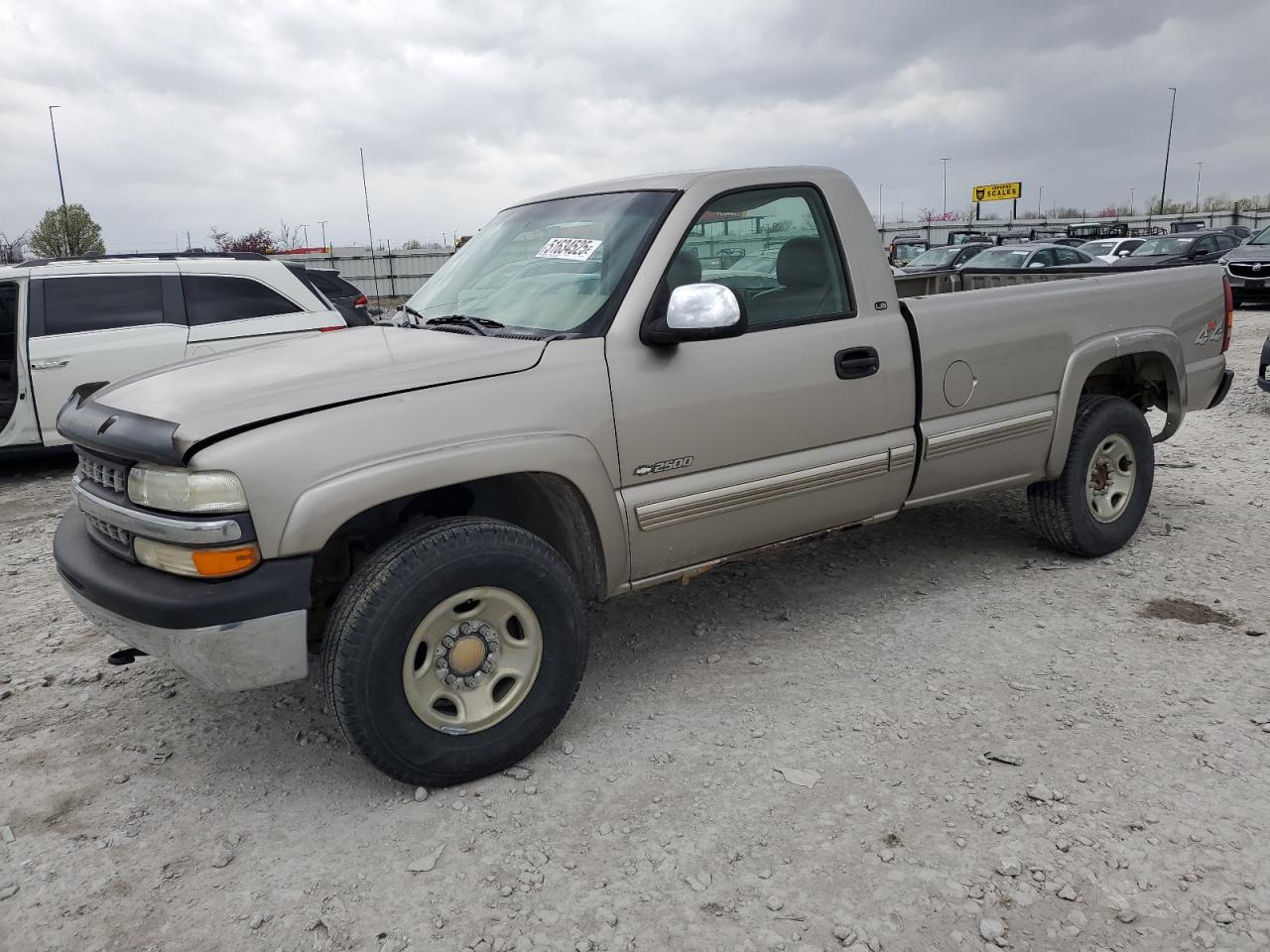 2000 Chevrolet Silverado K2500 للبيع في Cahokia Heights، IL - Hail