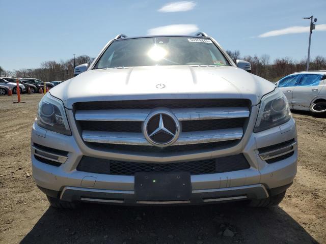 Паркетники MERCEDES-BENZ GL-CLASS 2015 Сріблястий
