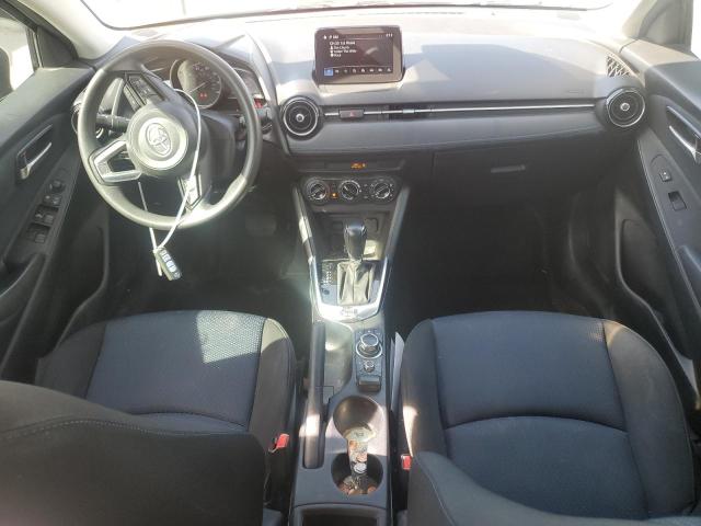  TOYOTA YARIS 2019 Srebrny
