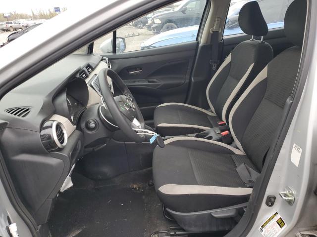  NISSAN VERSA 2021 Сріблястий