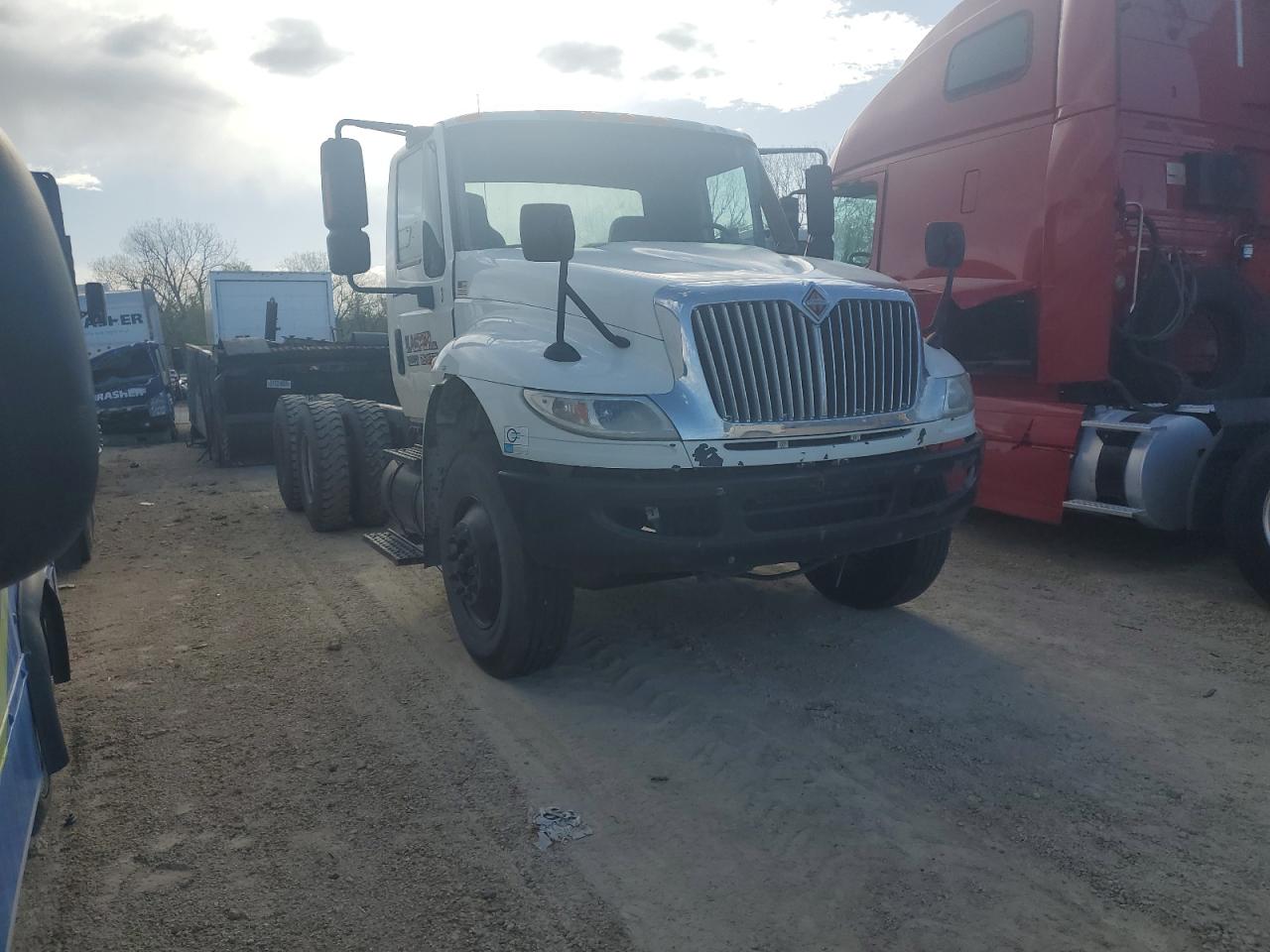 Kansas City, KS에서 판매 중인 2007 International 8500 Dump Truck - Rollover