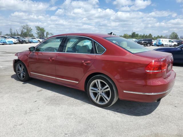  VOLKSWAGEN PASSAT 2015 Красный