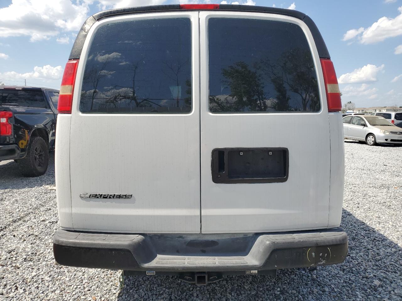 1GCGG25V971162353 2007 Chevrolet Express G2500