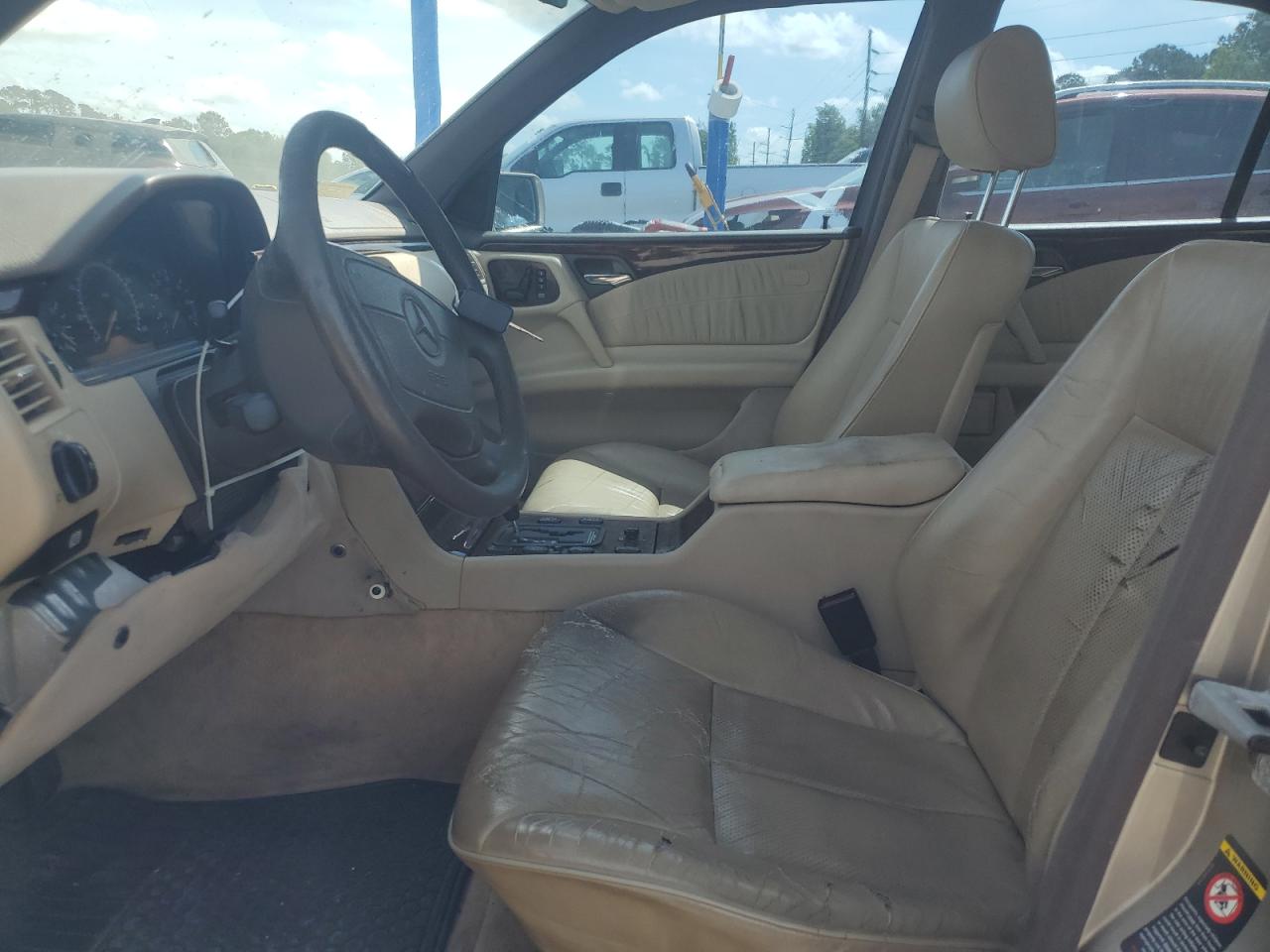 1997 Mercedes-Benz E 420 VIN: WDBJF72F0VA262484 Lot: 54346945
