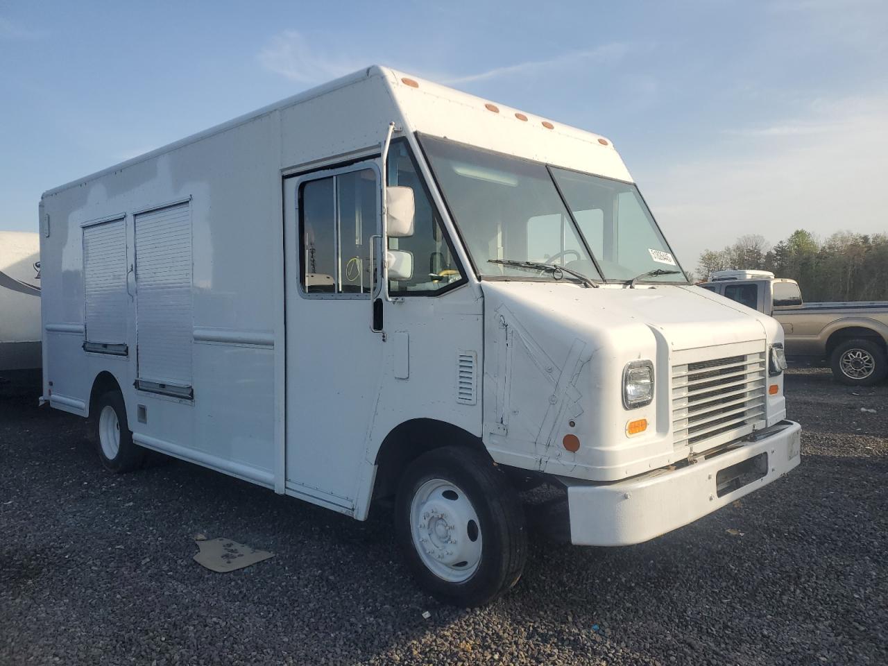 2012 Ford F59 Delivery Van for Sale in Fredericksburg, VA - Minor Dent/Scratches