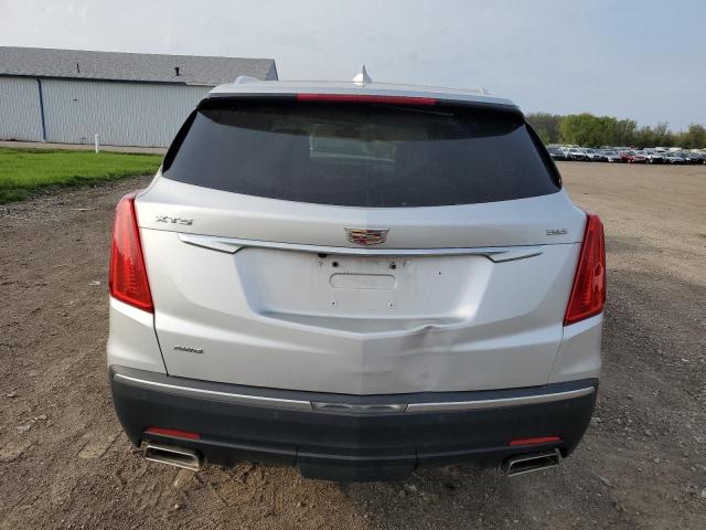  CADILLAC XT5 2017 Srebrny