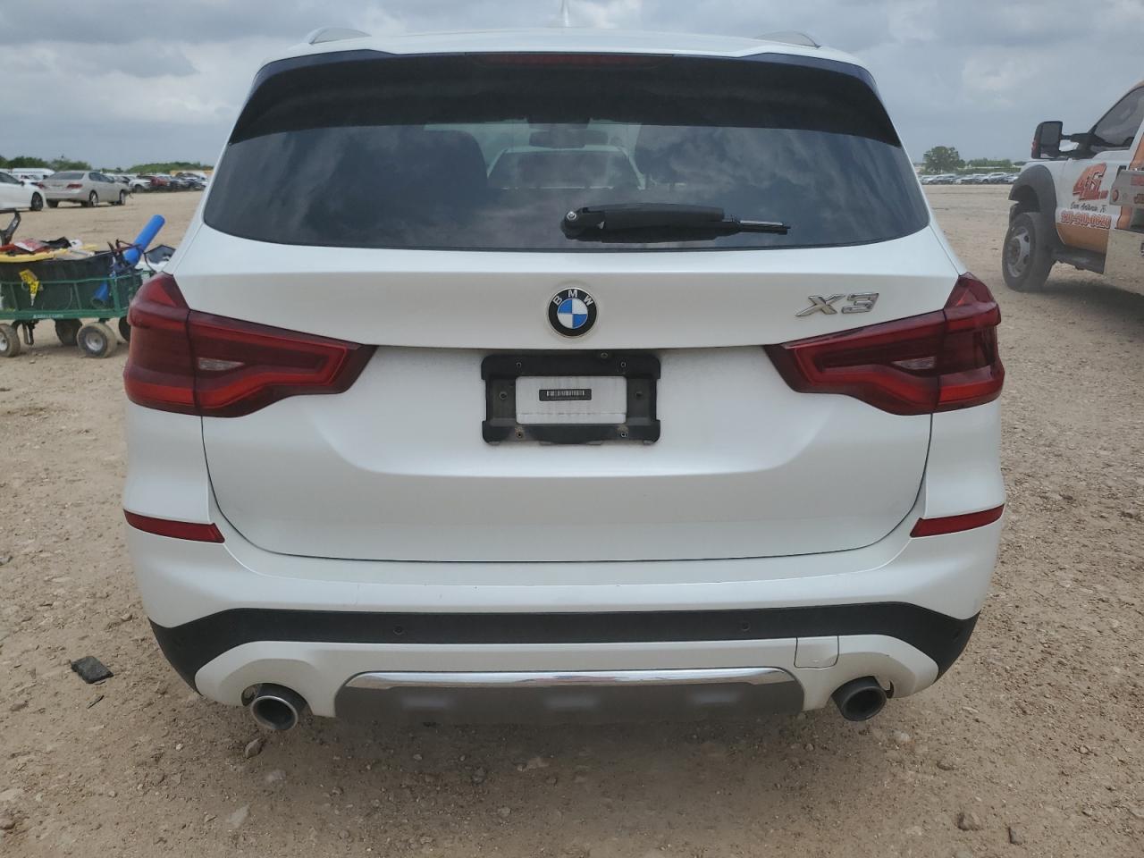 2018 BMW X3 xDrive30I VIN: 5UXTR9C53JLD58385 Lot: 53985265