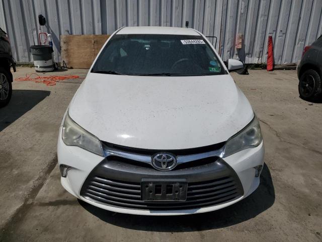 TOYOTA CAMRY 2016 Biały