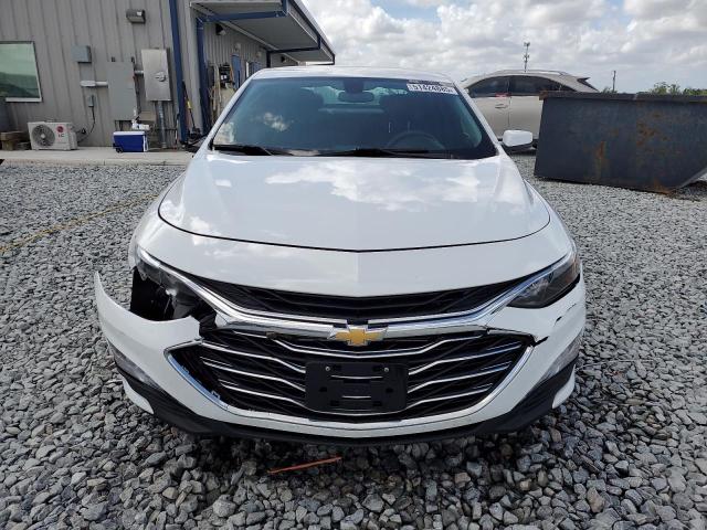  CHEVROLET MALIBU 2022 Белы