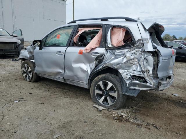  SUBARU FORESTER 2017 Серебристый