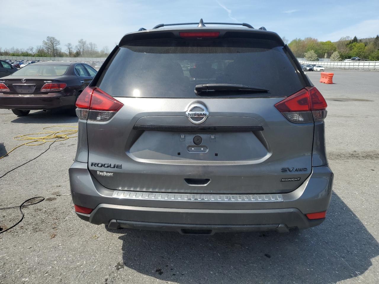 5N1AT2MV8JC725841 NISSAN ROGUE 2018