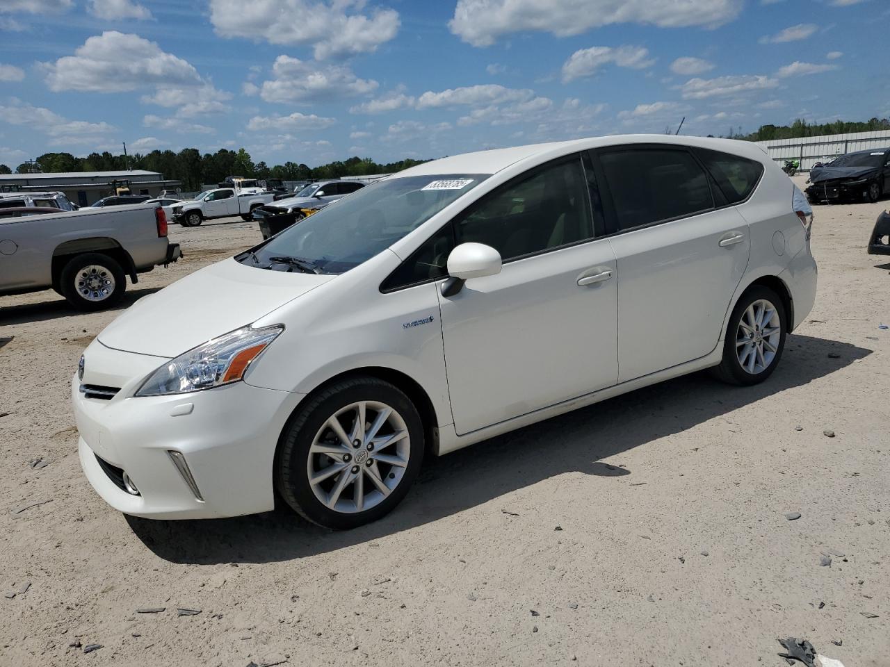2013 Toyota Prius V იყიდება Harleyville-ში, SC - Minor Dent/Scratches