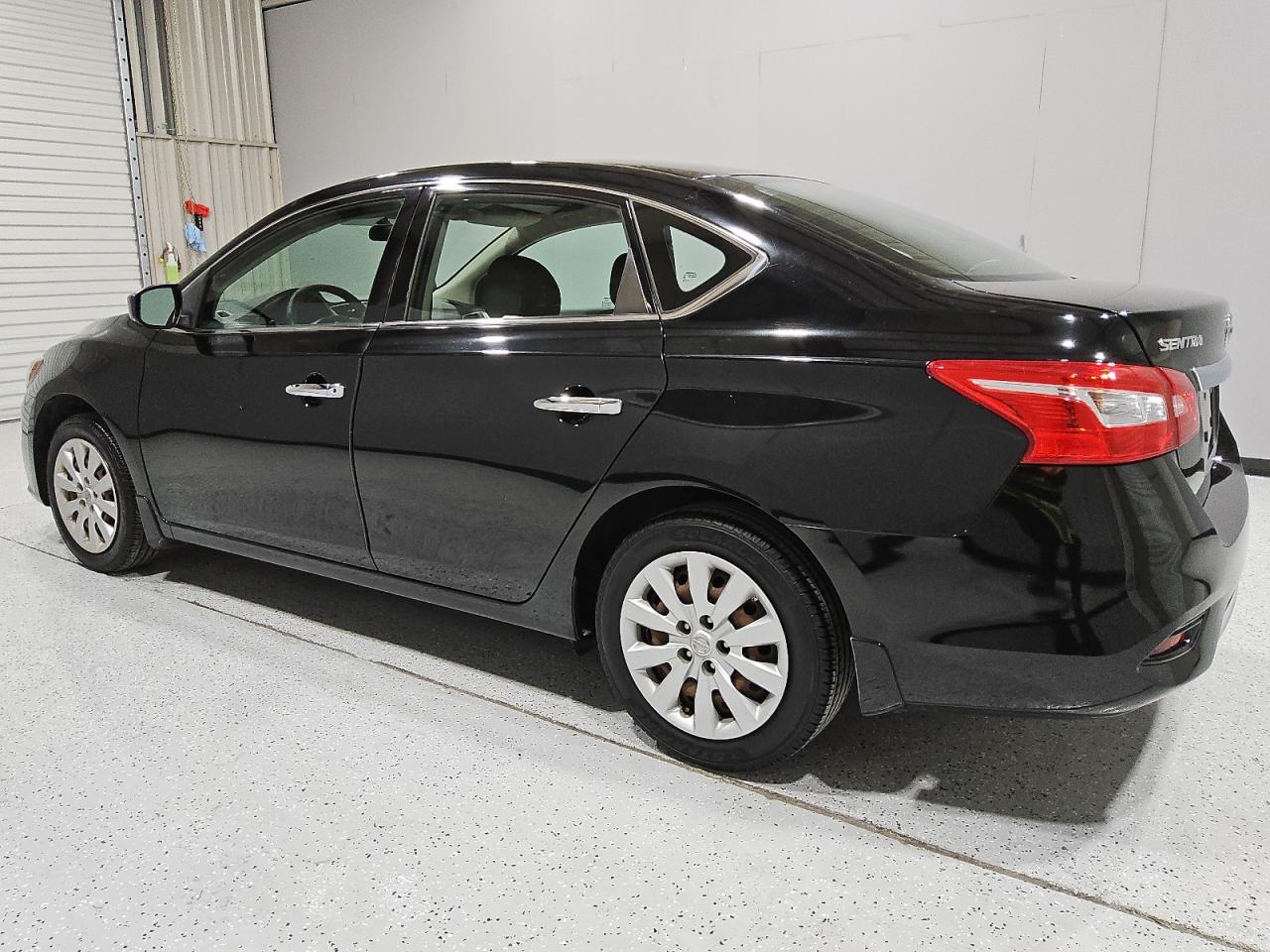 3N1AB7AP7HY401956 NISSAN SENTRA 2017