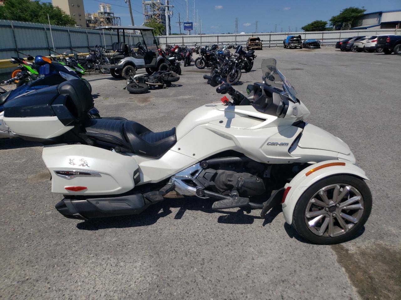 2016 Can-Am Spyder Roadster F3-T