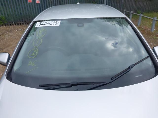 2009 VOLKSWAGEN GOLF SE TD