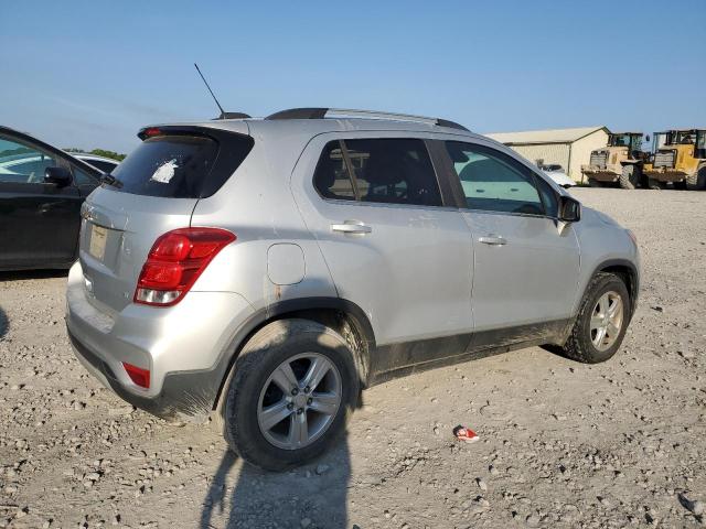 Parquets CHEVROLET TRAX 2017 Srebrny