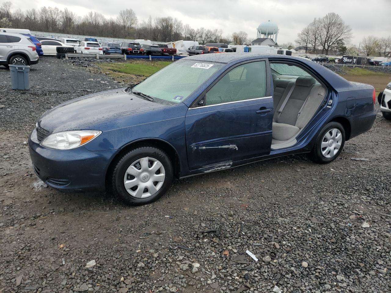 Hillsborough, NJ에서 판매 중인 2002 Toyota Camry Le - Side