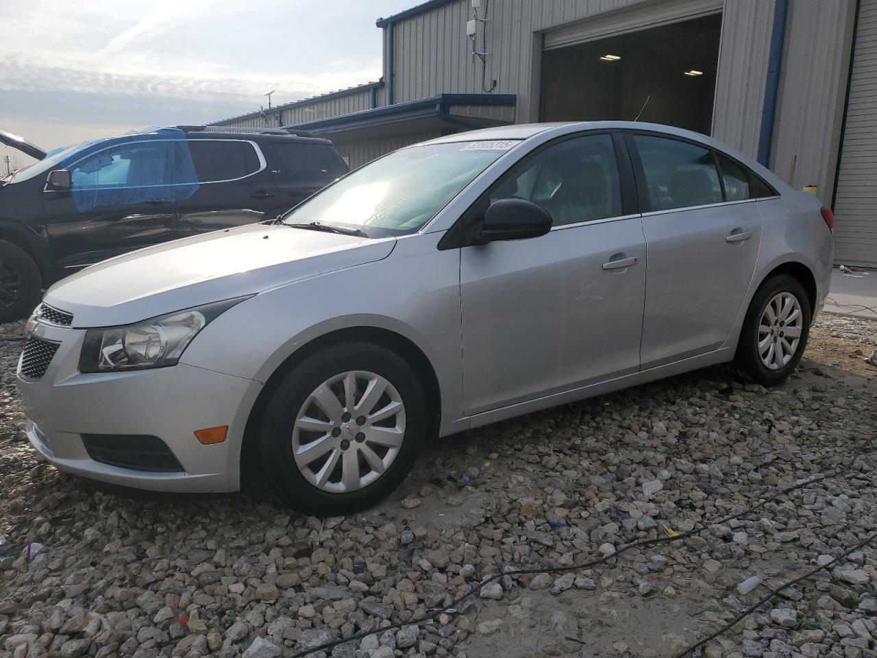 2011 Chevrolet Cruze Ls en Venta en Wayland, MI - Side