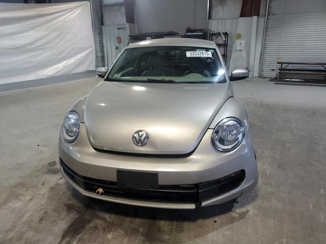  VOLKSWAGEN BEETLE 2013 Золотой