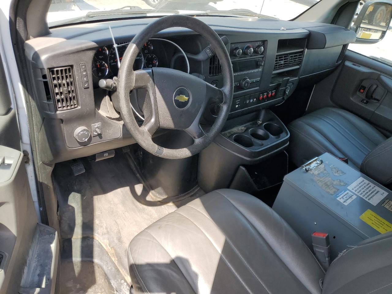 2015 Chevrolet Express G2500 VIN: 1GCWGFCF8F1221096 Lot: 54870815