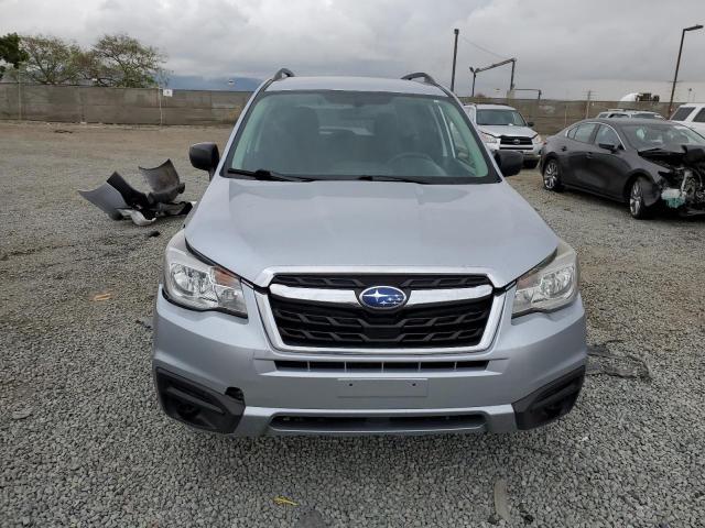  SUBARU FORESTER 2017 Серебристый
