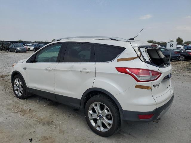 Паркетники FORD ESCAPE 2015 Белы