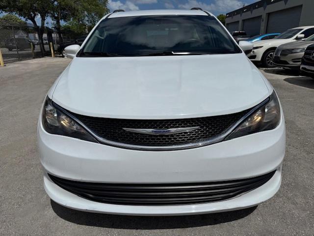  CHRYSLER MINIVAN 2020 Biały