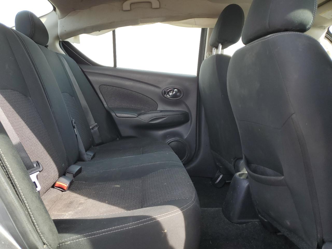 3N1CN7AP6KL818697 NISSAN VERSA 2019