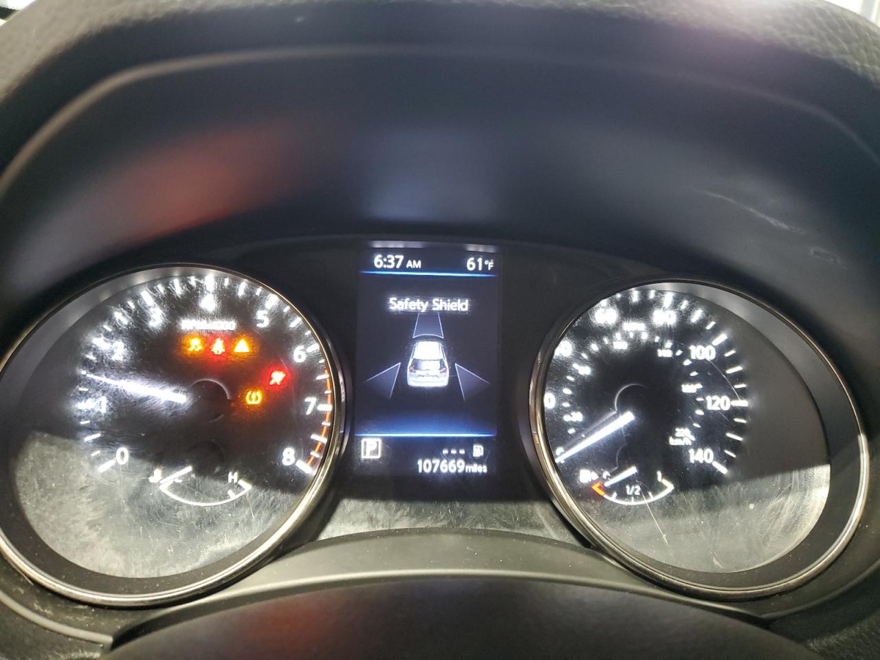 KNMAT2MT8JP582675 NISSAN ROGUE 2018