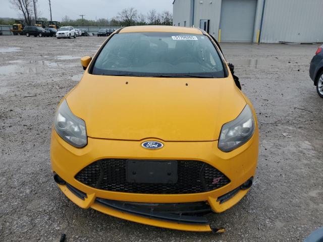 FORD FOCUS 2014 Pomarańczowy