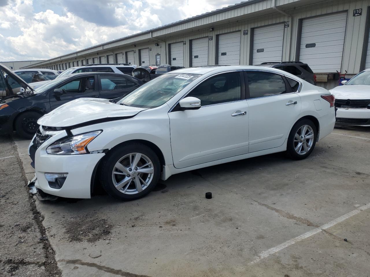 2015 Nissan Altima 2.5 for Sale in Louisville, KY - Front End
