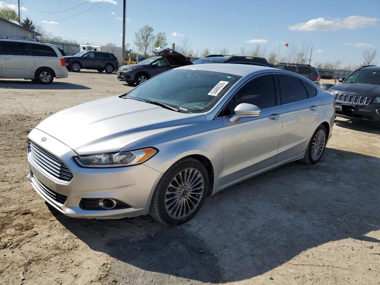 2014 Ford Fusion Titanium იყიდება Pekin-ში, IL - Front End