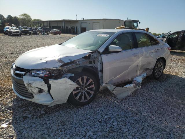 Sedans TOYOTA CAMRY 2017 Biały