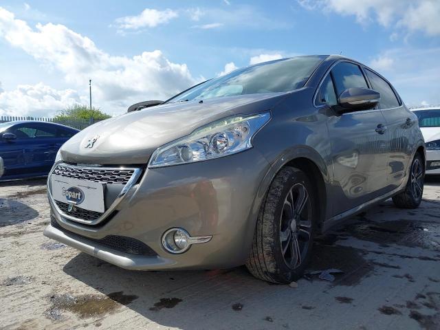 PEUGEOT 208 ALLURE 2012