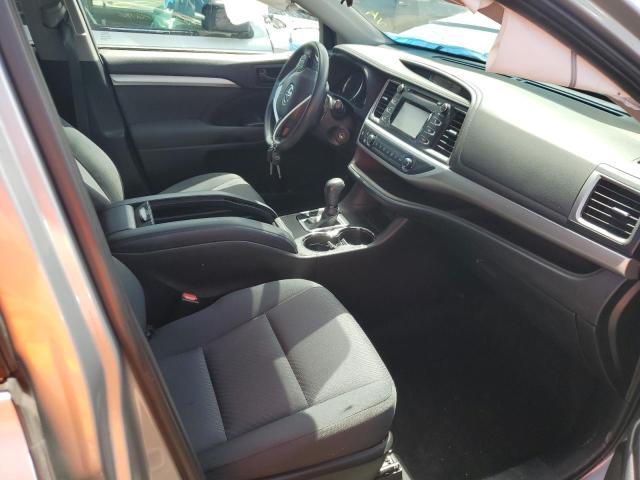  TOYOTA HIGHLANDER 2019 Сріблястий