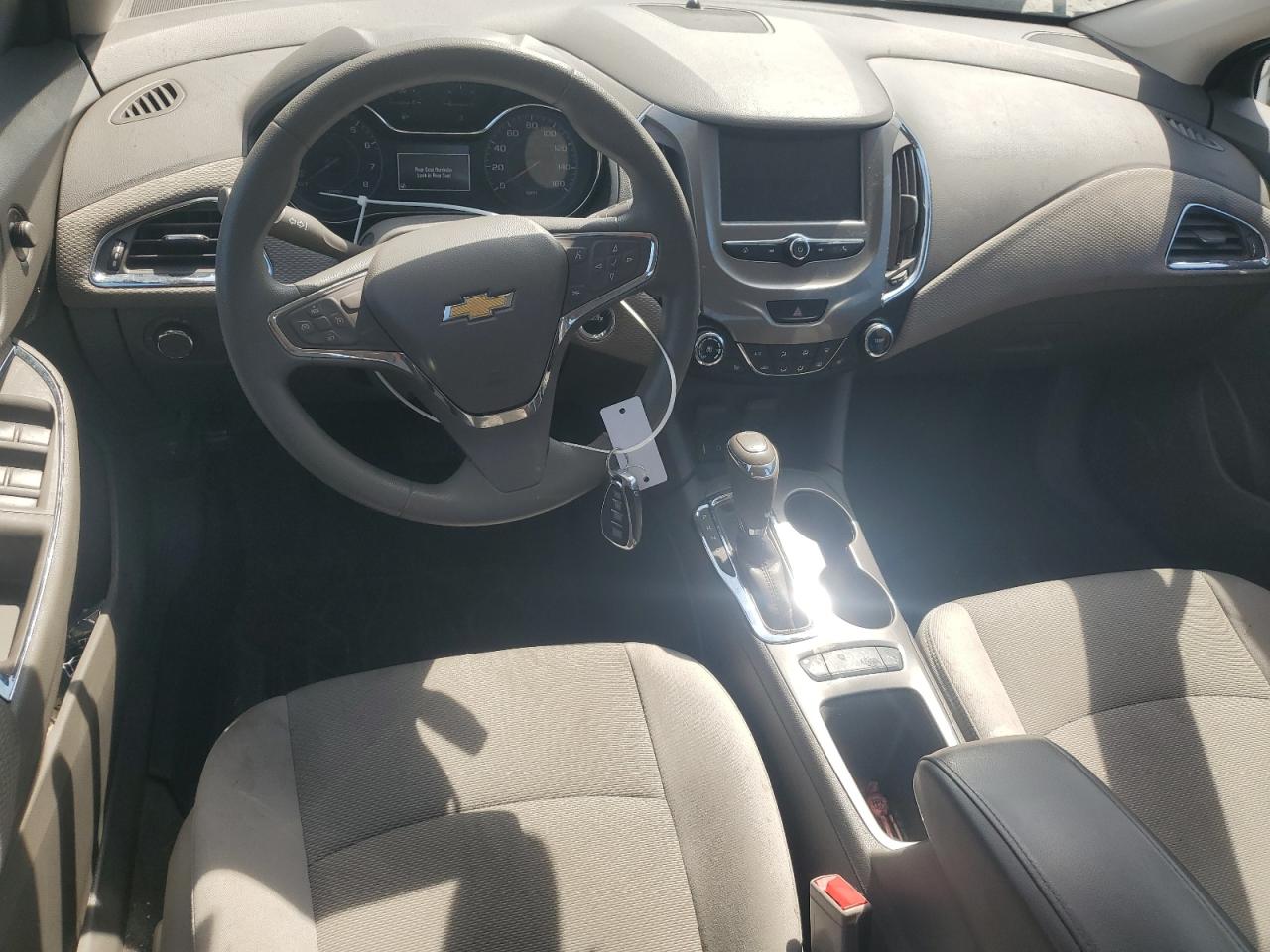 3G1BE6SMXJS588280 CHEVROLET CRUZE 2018