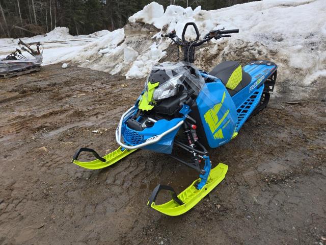 2017 SKIDOO FREERIDE  