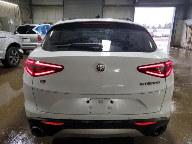  ALFA ROMEO STELVIO 2018 White