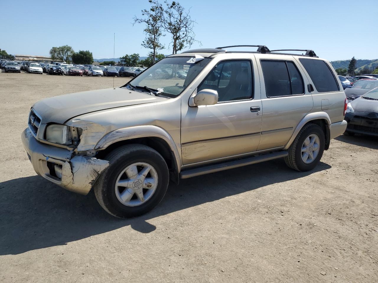 2001 Nissan Pathfinder Le იყიდება San Martin-ში, CA - Front End
