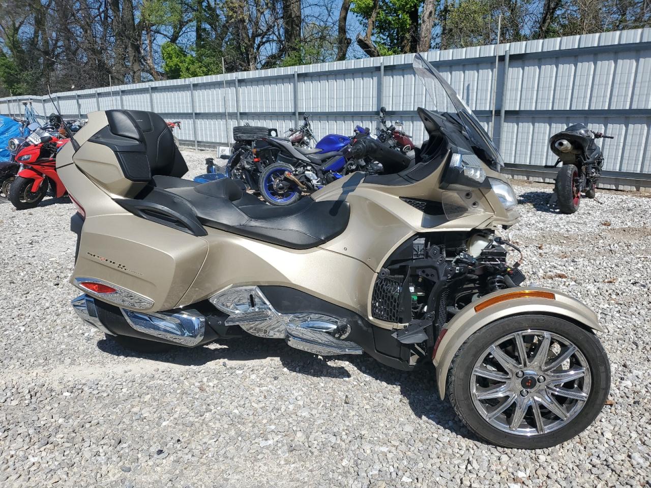 2017 Can-Am Spyder Roadster Rt for Sale in Rogersville, MO - Front End