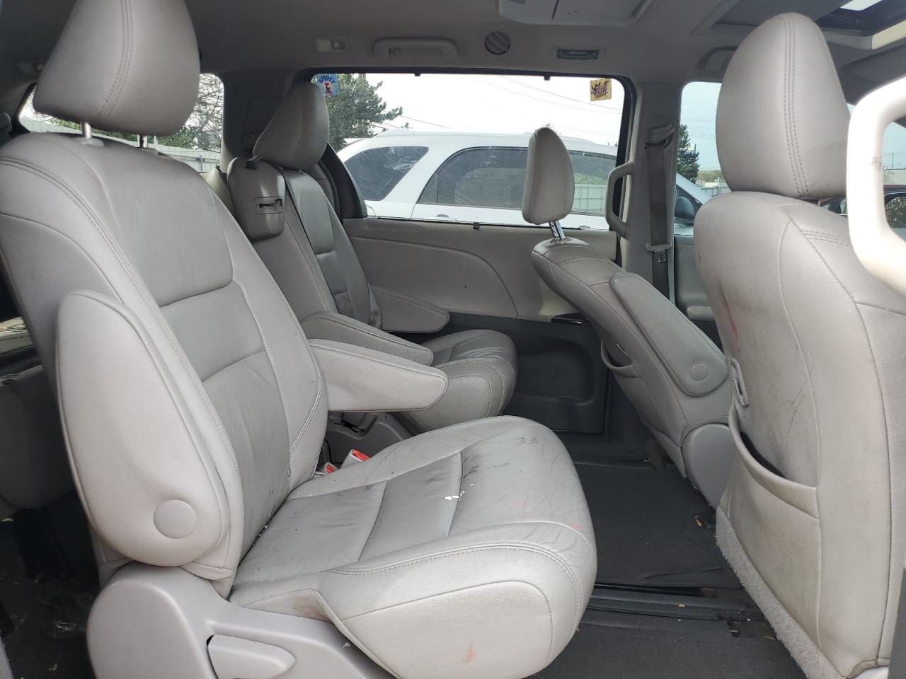 2015 Toyota Sienna Xle VIN: 5TDYK3DCXFS628219 Lot: 54484865